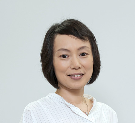 社内専属翻訳・校正者 野本 比沙美